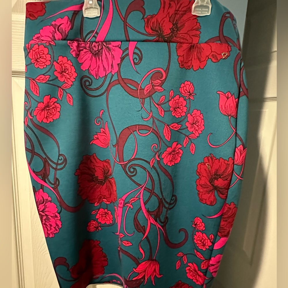 Floral scuba pencil skirt
